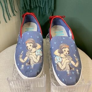 Toms‎ x Disney Blue Shoes with Red Bows